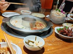 -佬土鹅肠火锅(解放路店)