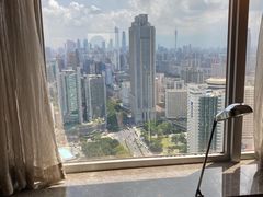 -广州中心皇冠假日酒店