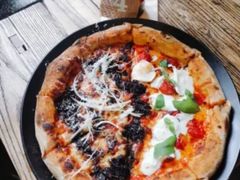霉干菜玛格丽特拼盘披萨-O'mills Sourdough Bakery&Bistro(永嘉路店)