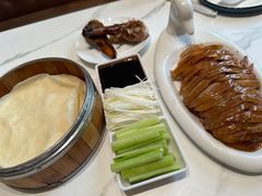 -梅利汴京烤鸭•开封豫菜地标店(东大街店)