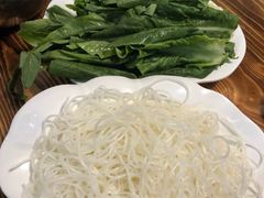 -食爺炭炉鸡煲·烧烤