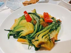 油渣炒青菜-南麓·浙里(外滩店)