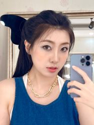 -红馆妆造(中央大街店)