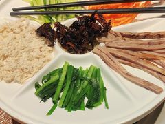 -云海肴·汽锅鸡·云南菜(天山百盛优客店)