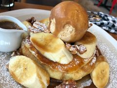 -ROAST coffee & eatery