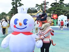 -七彩云南欢乐世界