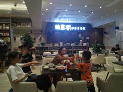 -钟书阁(群光广场店)