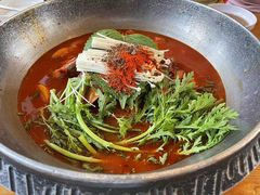 -喇喇排骨火锅·传统韩式脊骨汤(望京西园总店)