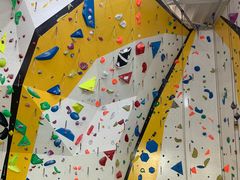 -问山MountQuest攀岩馆