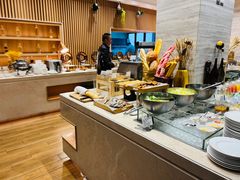 -上海虹桥君丽假日酒店(娄山关路地铁站店)