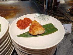 -雍容荟帝王蟹活龙虾展台自助(IFS黑金店)