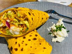 鲜虾牛油果酱卷饼-Moka Bros 摩卡站(嘉华店)