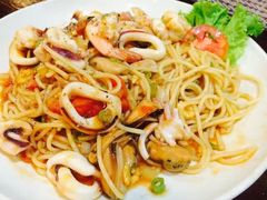 -J Daeng Seafood