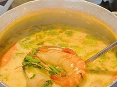 -大头虾越式风味餐厅(光明广场店)