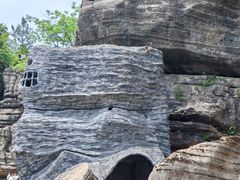 -梭布垭石林景区