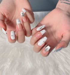 -Hello Beauty美甲美睫皮肤管理中心