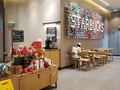 -星巴克臻选(深圳龙华红山天虹店)