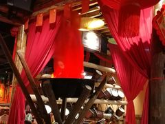 -老滇山寨•云南特色菜•地方菜•民族风情歌舞表演(金碧店)