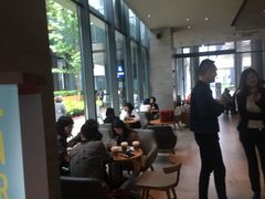 -星巴克(前滩世贸中心店)