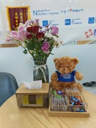 -靓芙泉专研痘痘肌