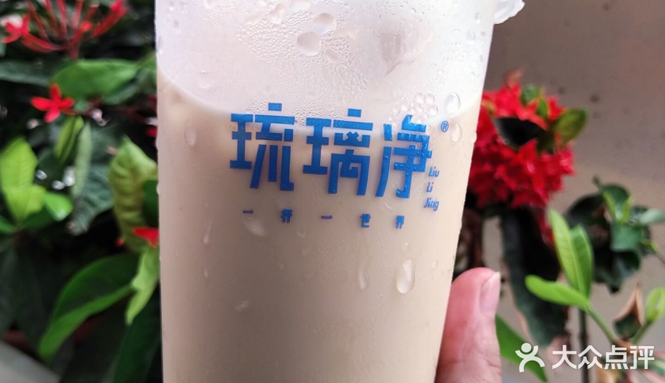 螺蛳粉＆奶茶   一桶螺蛳粉就能吃到撑