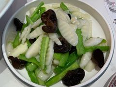 清炒时蔬-关里关外·鱼头泡饼(唐冶绿地汇店)