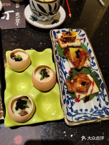 小哥哥小姐姐服务热情，更换餐盘也很及时