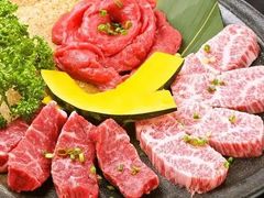 辣白菜牛肉-汉江山料理级自助烤肉黑金冠(周口好吃城店)