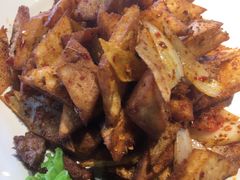 戈壁滩炒馕-楼兰古丽新疆菜(钟楼景观店)