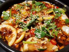 -大富蚝乌东哥饭店·石锅鱼杂·柠檬鸭(革新路店)