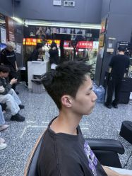 -藤野造型专业烫染接发