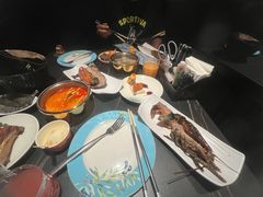 -雍容荟帝王蟹活龙虾展台自助(IFS黑金店)
