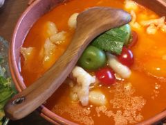 -云海肴·汽锅鸡·云南菜(天山百盛优客店)