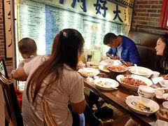 -东口码头·烧鸽子·鱼头泡饼·地方菜(金鹰悦城店)
