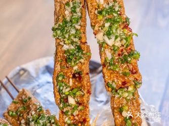 东莞美食|石龙这家臭豆腐太香了！