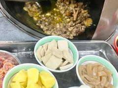 -咊记茅草棚柴火鸡(乌当店)