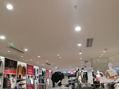 -优衣库(东莞天和City店)