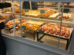 面包甜点陈列柜-罗莎蛋糕(钱江店)