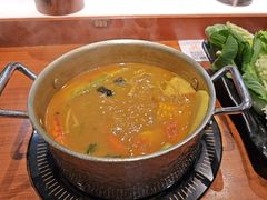 -呷哺呷哺(常营华联店)