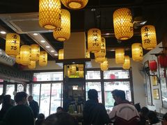 大堂-青年路烩面馆(绿地世纪城店)