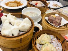 蜜汁叉烧包-赏点粤式点心(广州塔店)