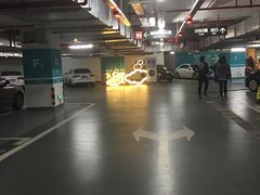 -龙湖虹桥天街-停车场