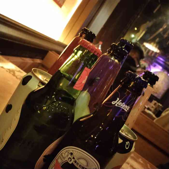 helens海伦司(五四路店)-"福州行,因为朋友喜欢喝酒,所以一天的旅游.