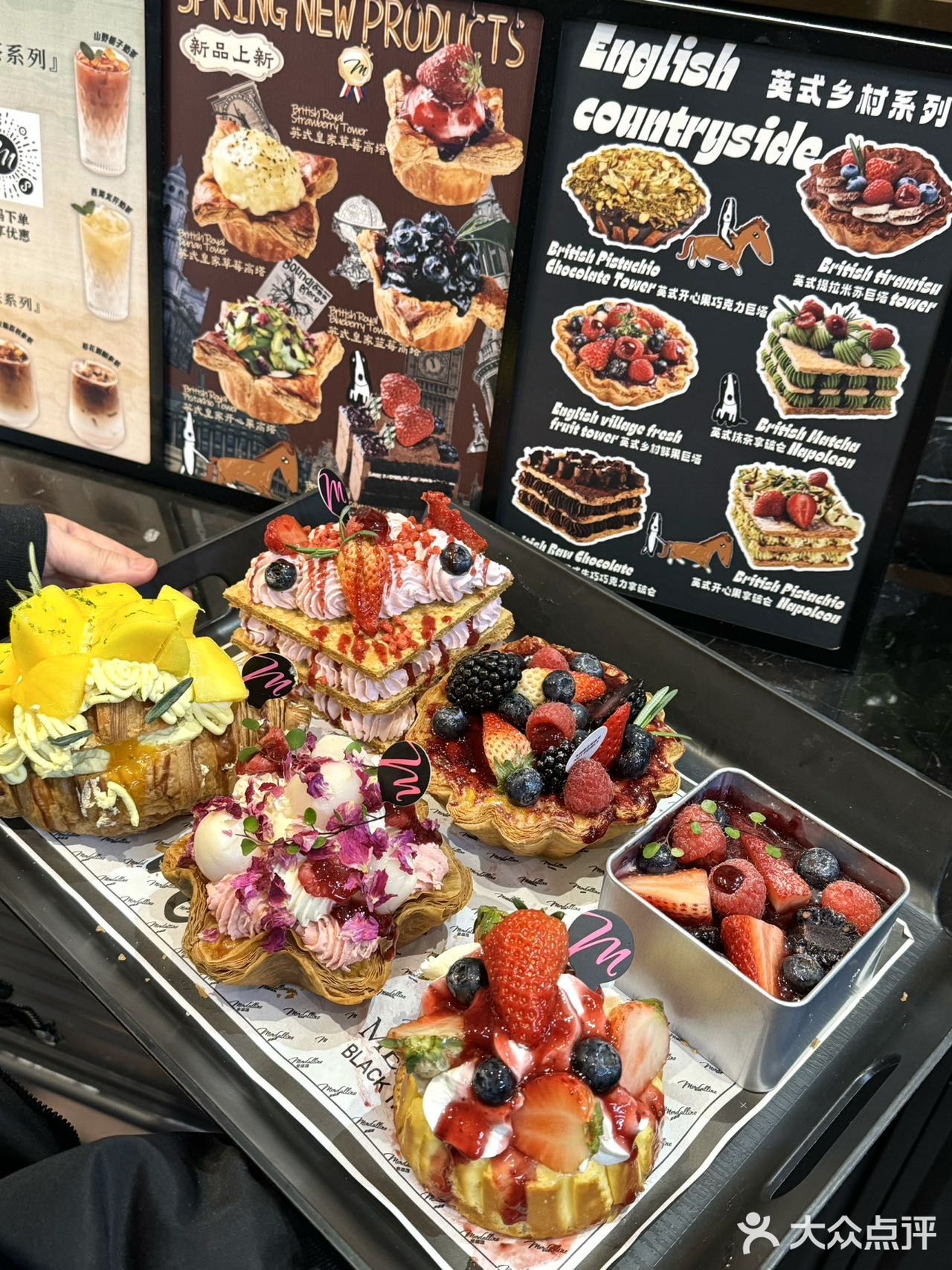 讲真的，每次来来福士都会不自觉去他们店买点甜品