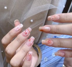 -花岐款式专研健康美甲沙龙