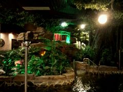 -泉城欧乐堡戏水湾艺术养生温泉