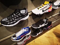 -NIKE品牌体验店(北京蓝色港湾店)