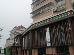 -湘西小馆(滨河路店)