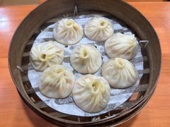 -莱莱小笼·乔艾