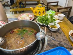 -乳仔牛牦牛汤锅 烤羊排(松潘古城店)